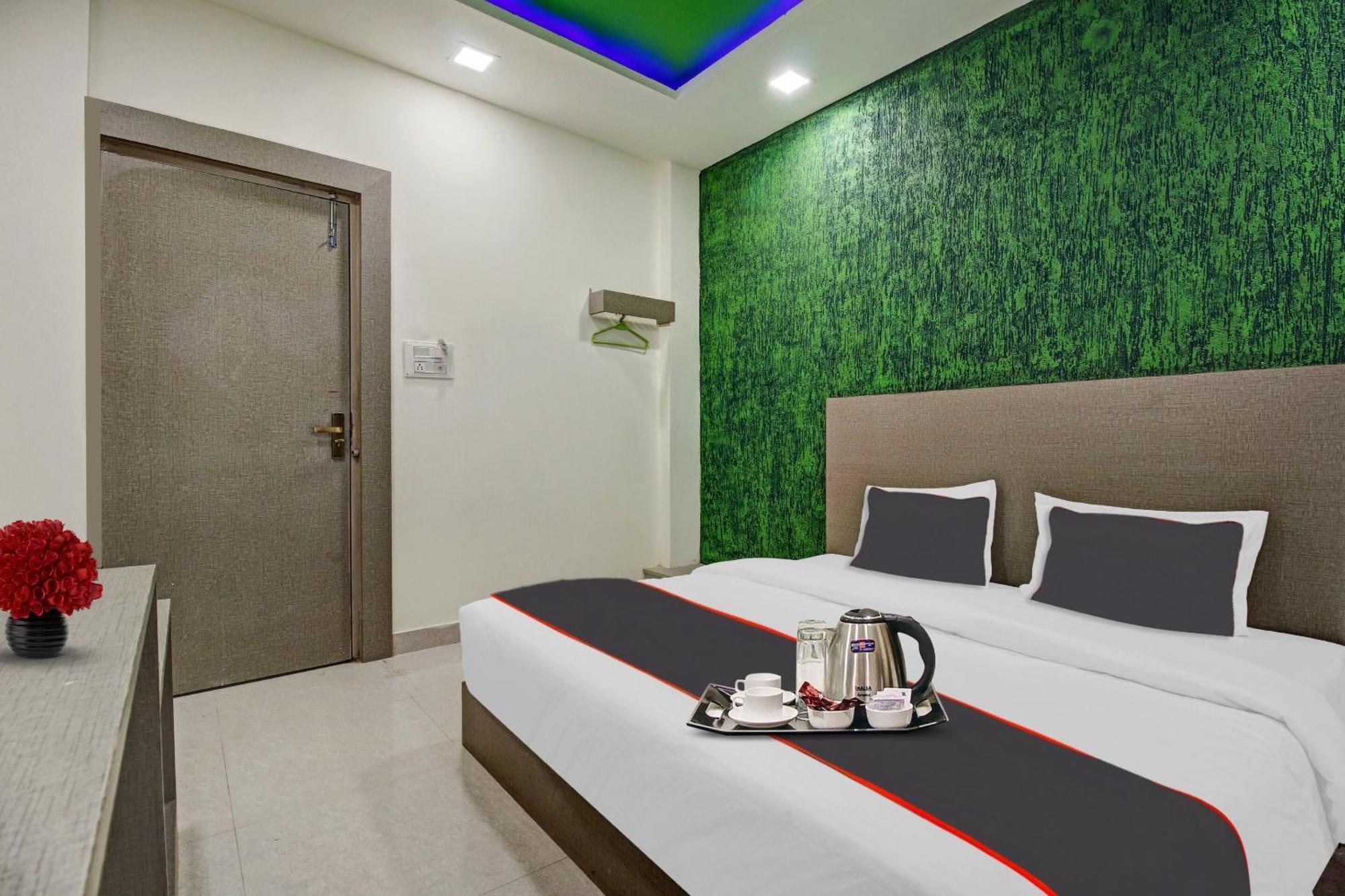 Super Collection O The Wishtler Bhopal Exterior foto