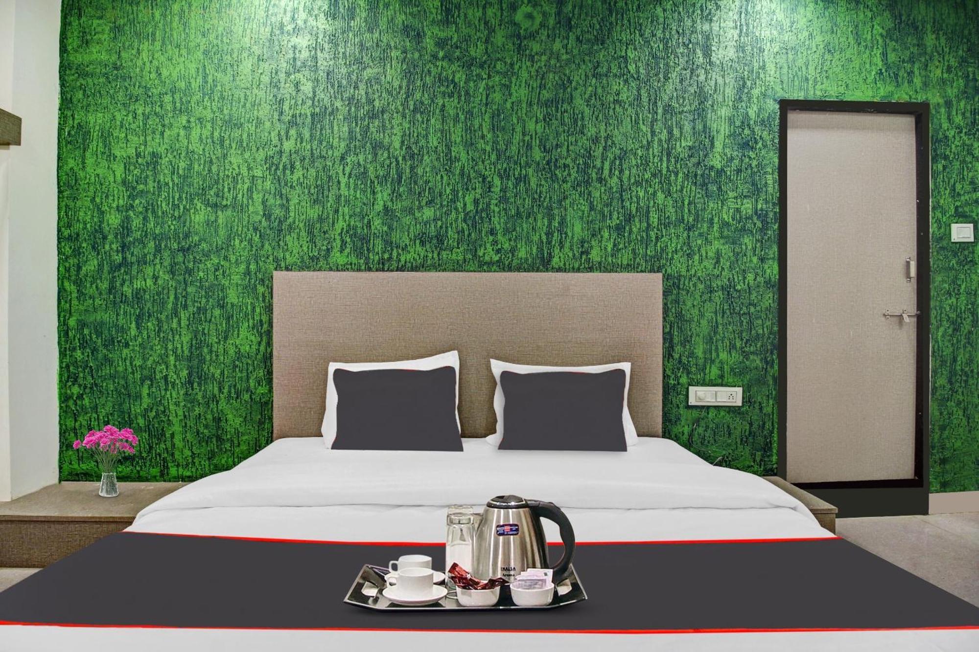 Super Collection O The Wishtler Bhopal Exterior foto